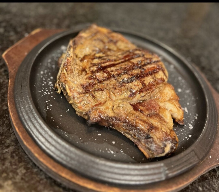 Costata di pezzata rossa alla griglia